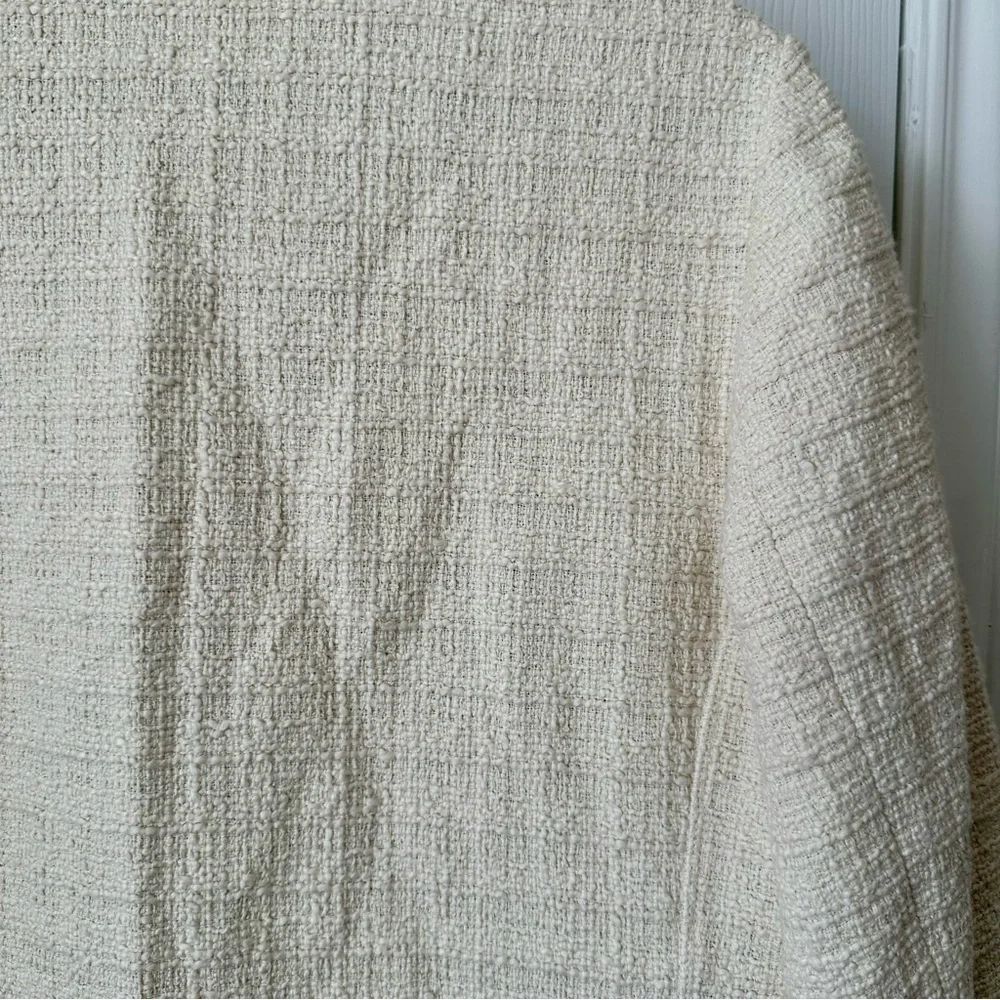 Chico’s Cream Fringe Tweed Open Front Jacket Size 1 (approx. Medium) - Picture 5 of 6